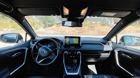 Toyota RAV4 12 of 24