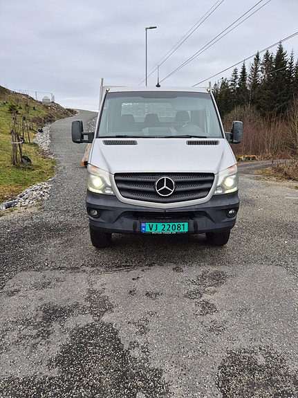 Mercedes-Benz Sprinter 2 of 10