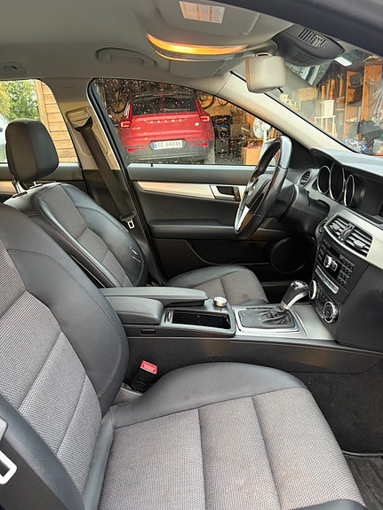Mercedes-Benz C180 d 12 of 18