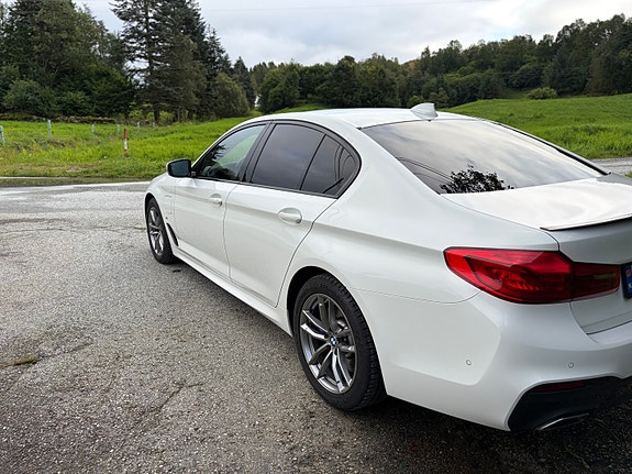 BMW 530e 5 of 19