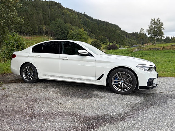 BMW 530e 2 of 19