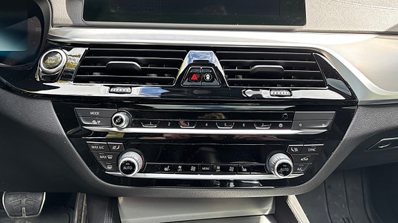 BMW 530e 11 of 19