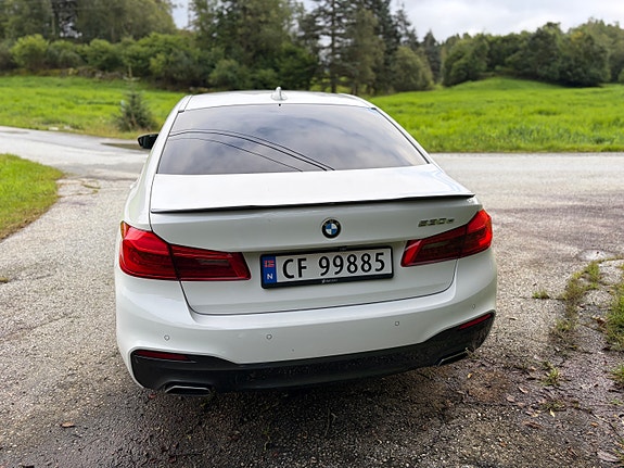 BMW 530e 3 of 19