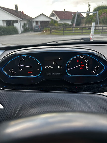 Peugeot 2008 8 of 9
