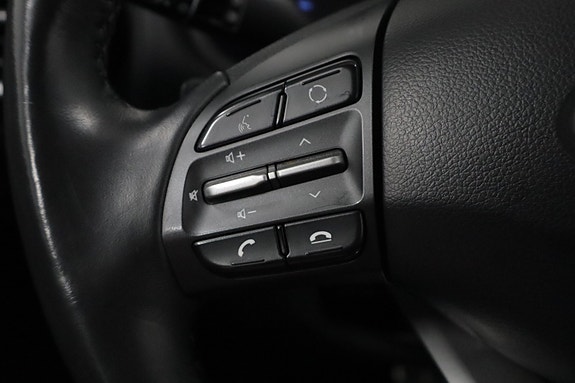Hyundai Kona 9 of 30