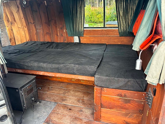 Toyota HiAce 26 of 30