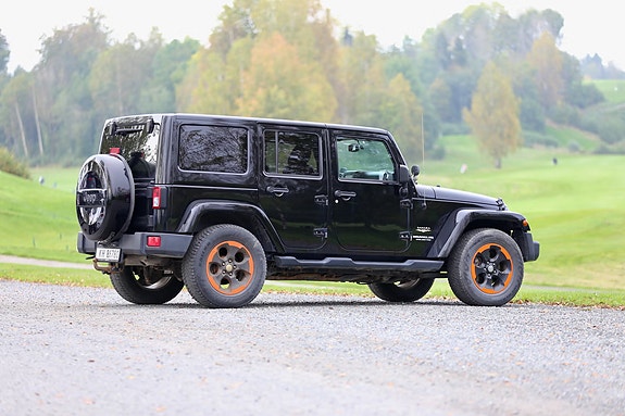 Jeep Wrangler 3 of 9