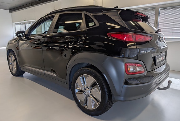 Hyundai Kona 14 of 30