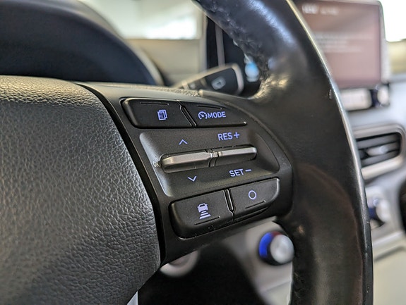 Hyundai Kona 27 of 30