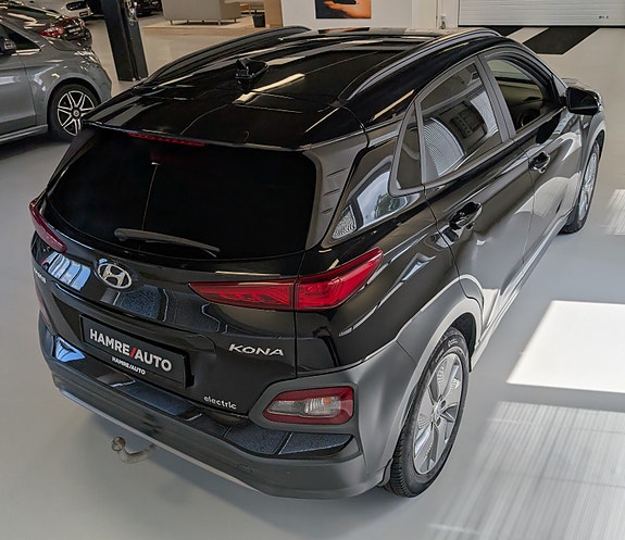 Hyundai Kona 12 of 30