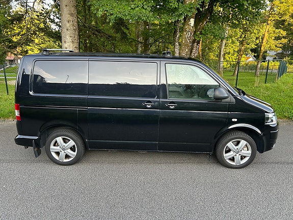 Volkswagen Transporter 2 of 26