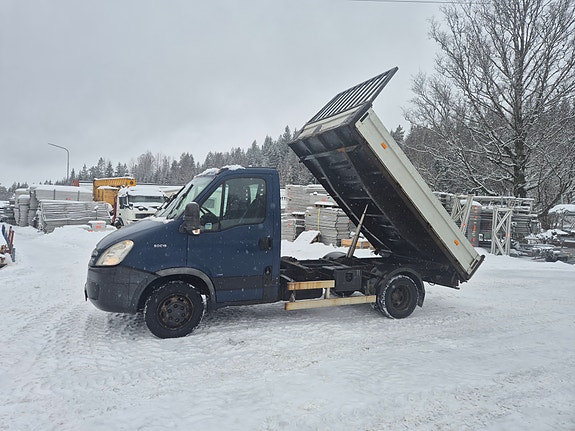 Iveco 50C15 11 of 15
