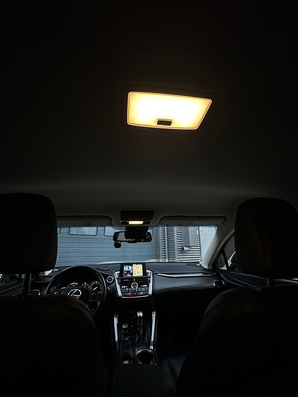 Lexus NX300h 17 of 30