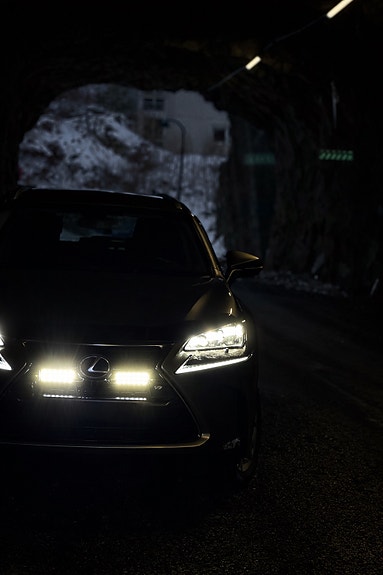 Lexus NX300h 15 of 30