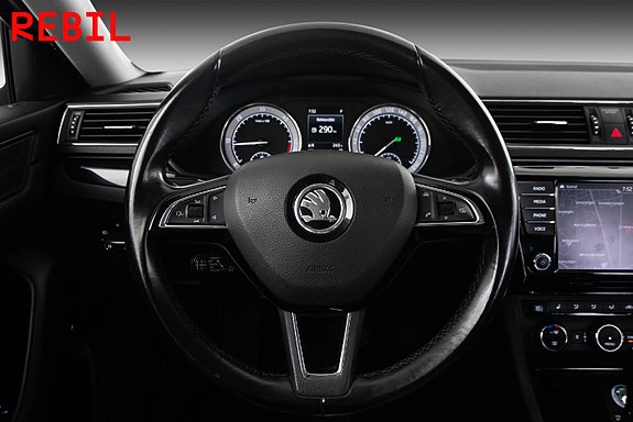 Skoda Superb 13 of 25