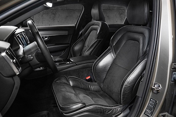 Volvo V90 14 of 30