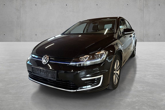 Volkswagen e-Golf VII 2 of 24