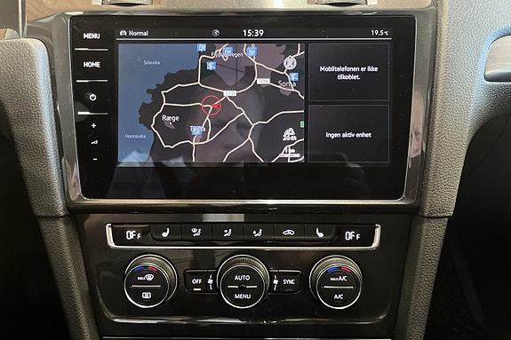 Volkswagen e-Golf VII 13 of 24