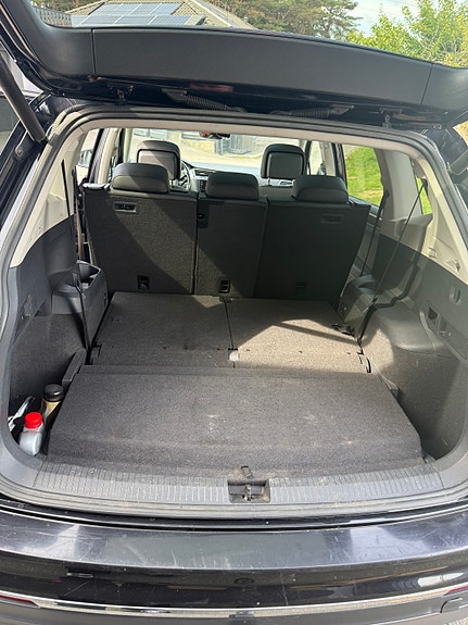 Volkswagen Tiguan Allspace 7 of 12