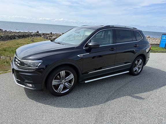 Volkswagen Tiguan Allspace 2 of 12