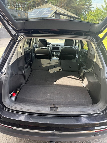 Volkswagen Tiguan Allspace 6 of 12
