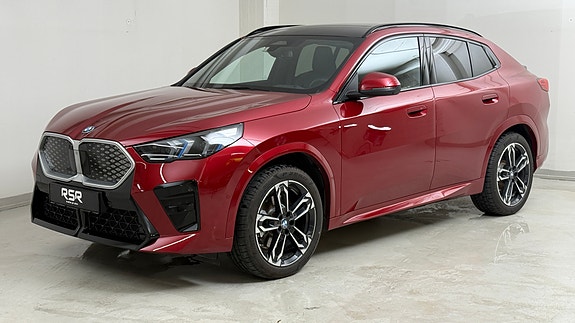 BMW iX2 2 of 30