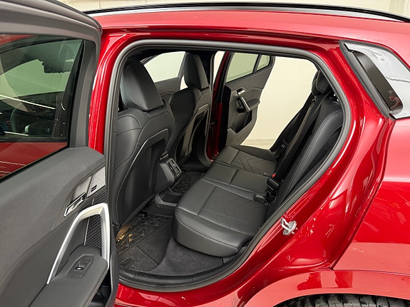 BMW iX2 26 of 30