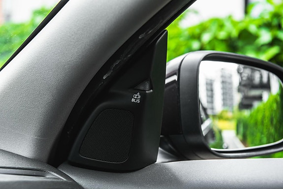 Volvo S60 18 of 26