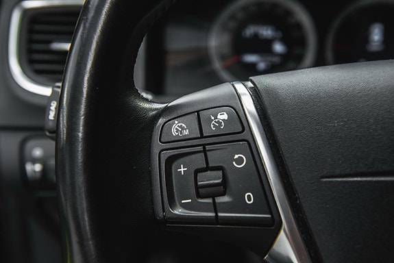 Volvo S60 11 of 26