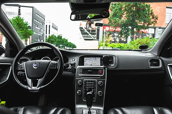 Volvo S60 14 of 26