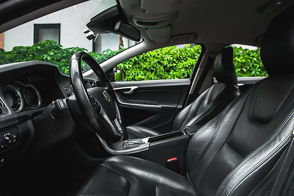 Volvo S60 10 of 26