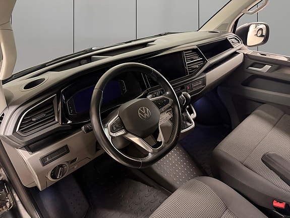 Volkswagen Transporter 15 of 30