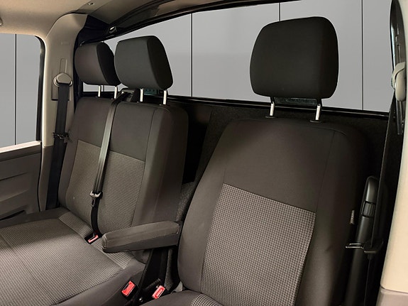 Volkswagen Transporter 11 of 30