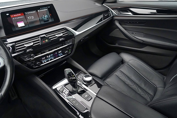 BMW 530e 11 of 30