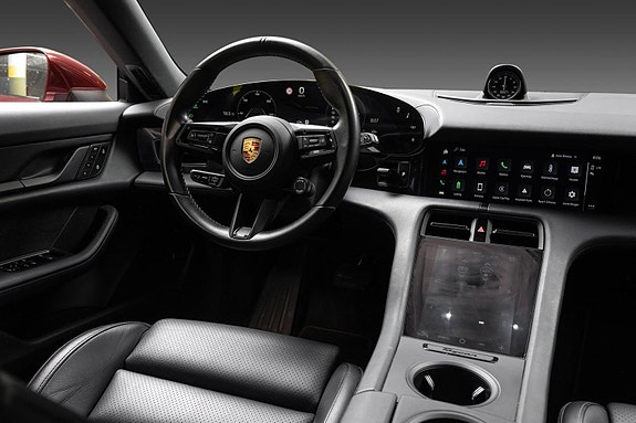 Porsche Taycan 4 29 of 30