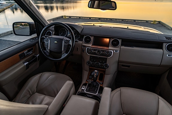Land Rover Discovery 4 11 of 12