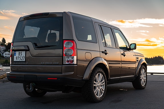 Land Rover Discovery 4 6 of 12