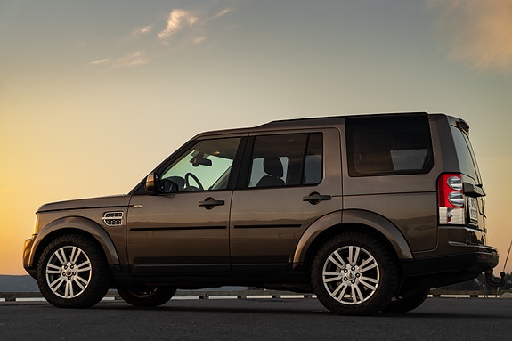 Land Rover Discovery 4 4 of 12