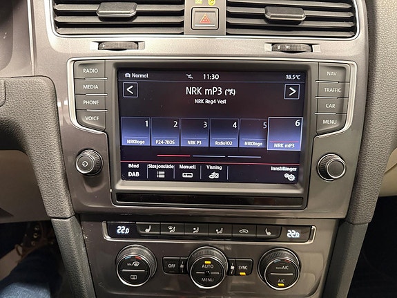 Volkswagen e-Golf VII 15 of 28