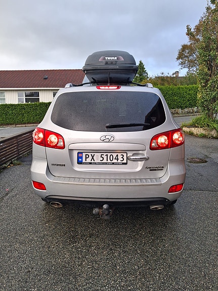 Hyundai Santa Fe 4 of 12
