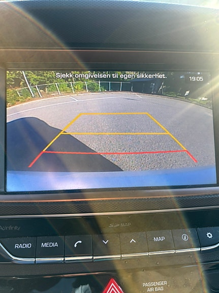 Hyundai IONIQ 12 of 22
