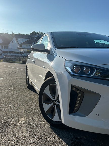 Hyundai IONIQ 4 of 22