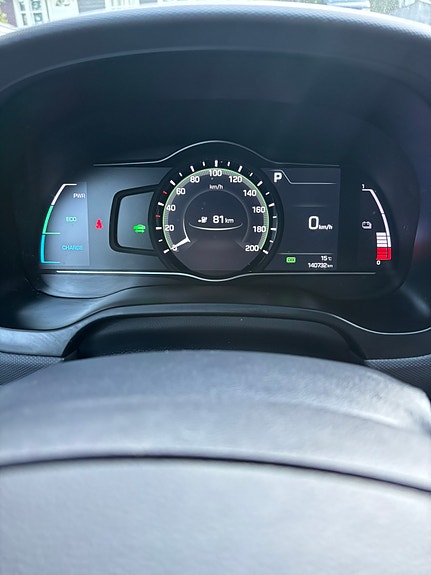 Hyundai IONIQ 19 of 22