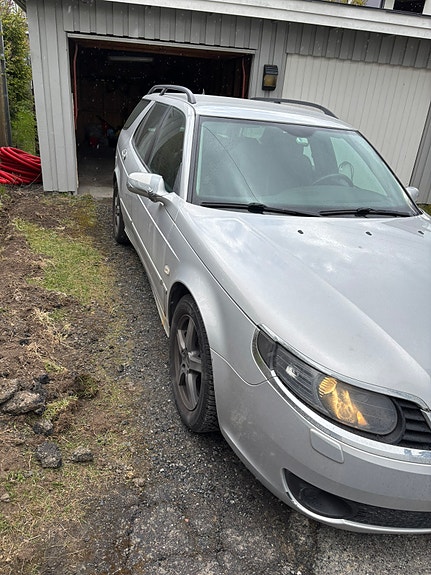 Saab 9-5 3 of 7