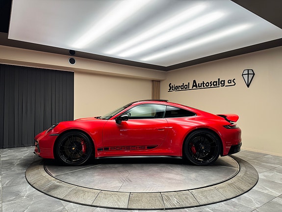 Porsche 911 2 of 30
