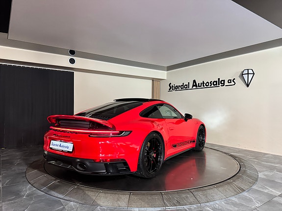 Porsche 911 14 of 30