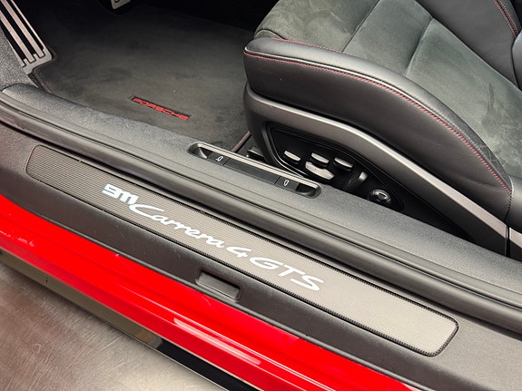 Porsche 911 22 of 30