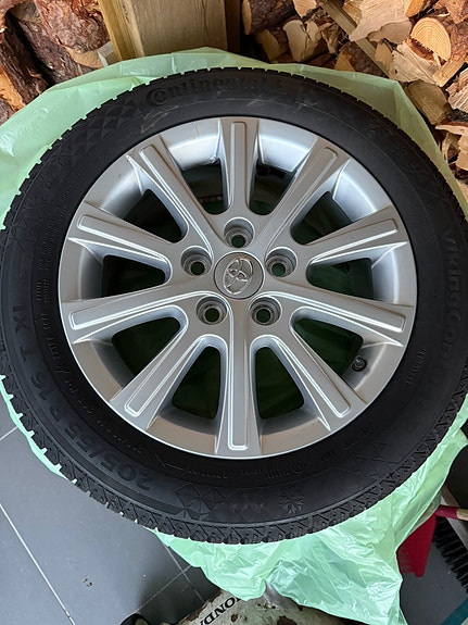Toyota Auris 24 of 29