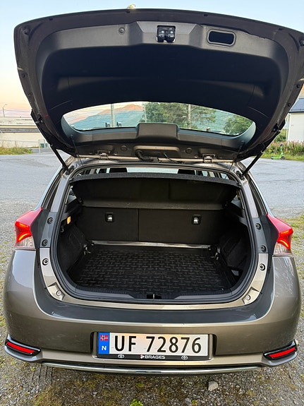 Toyota Auris 21 of 29