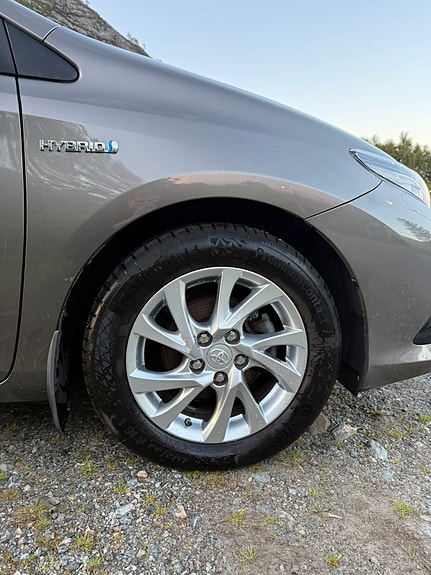 Toyota Auris 23 of 29